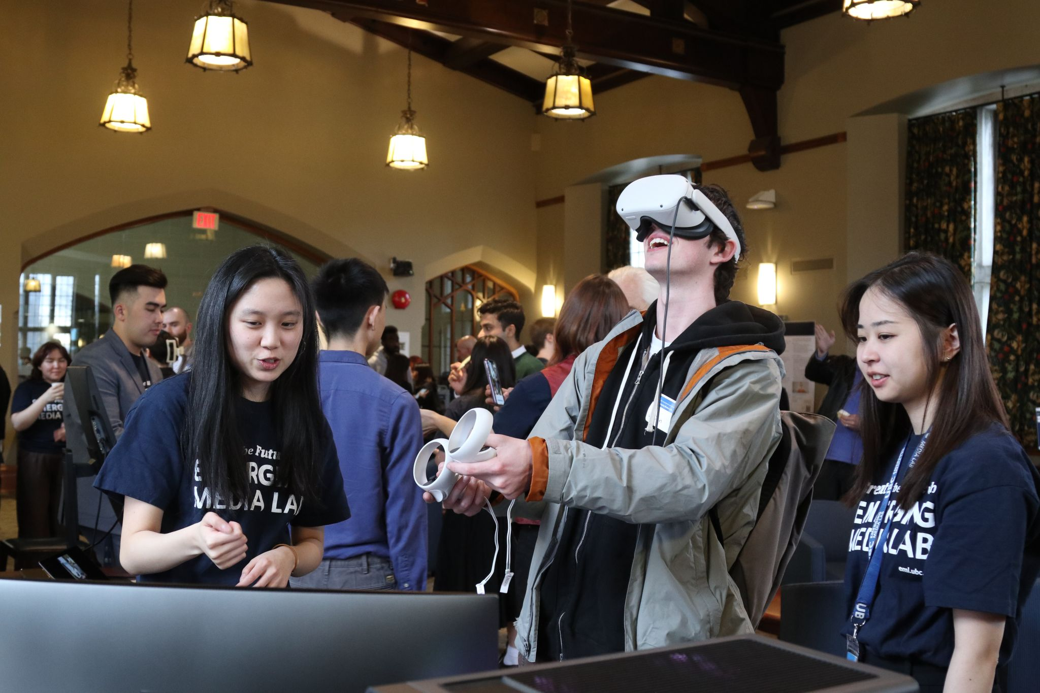 A participant using the Virtual Reality Makerspace with a VR headset